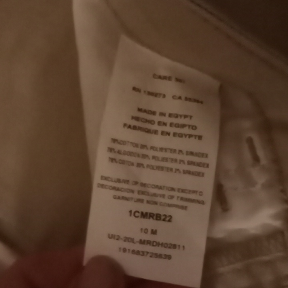 Shorts - Picture 3 of 4